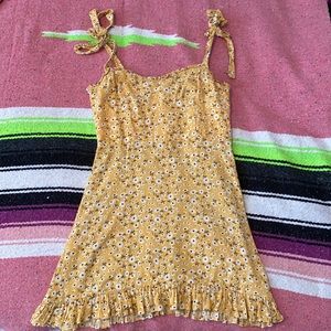 Yellow flower dress, perfect for summer